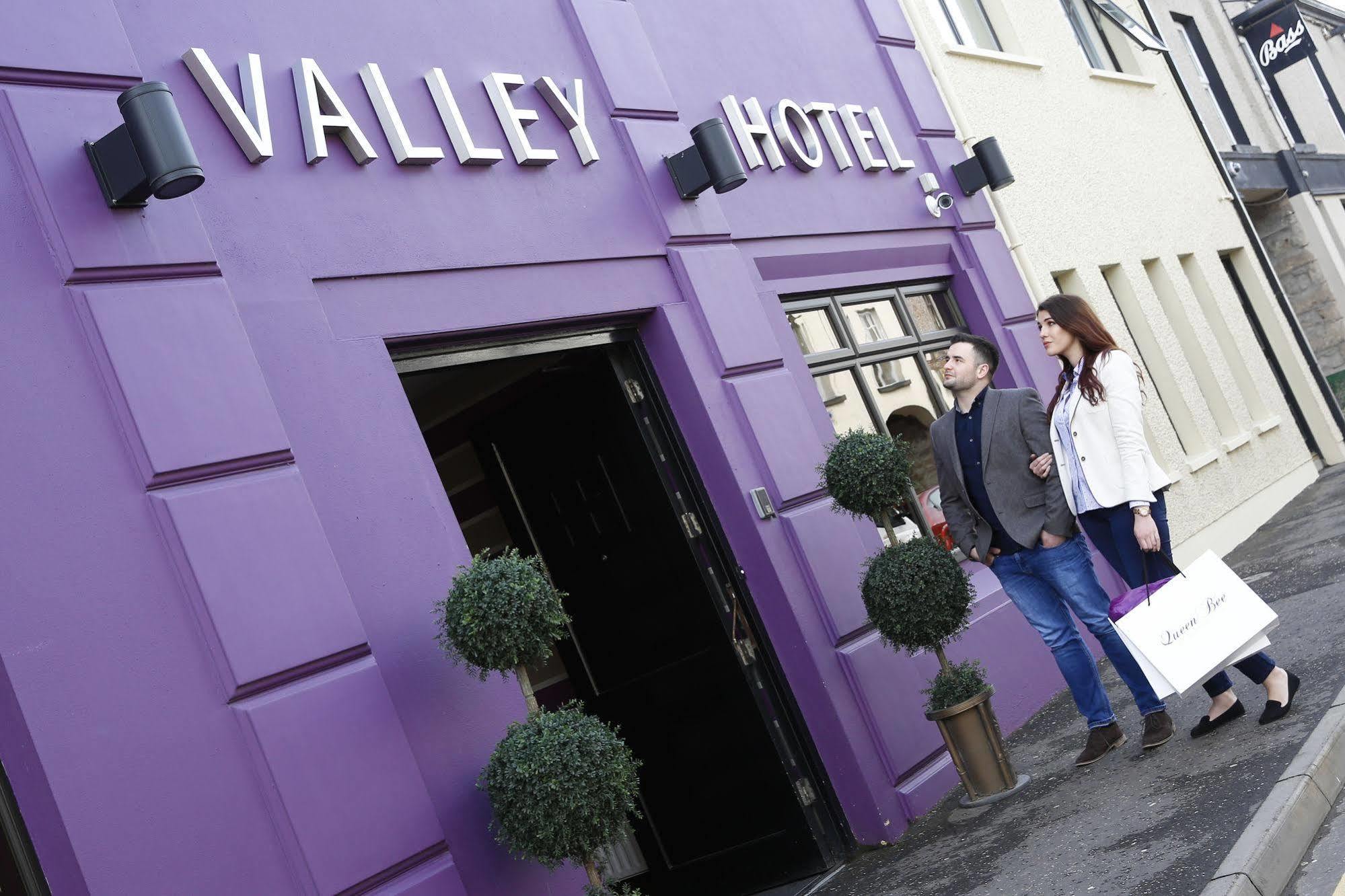 The Valley Hotel & Carriage Gardens Fivemiletown Exterior photo